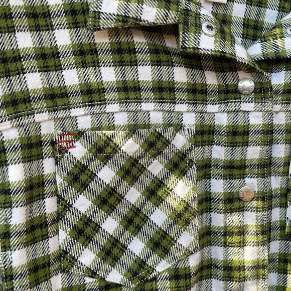 BDG cropped flannel- size small - Picture 4 of 6